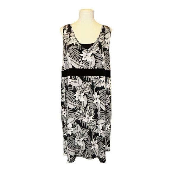 Tek Gear Dresses & Skirts - Tek Gear Women’s Athletic Dress Size 2X Black/Gray Built-in Bra Casual Stretchy